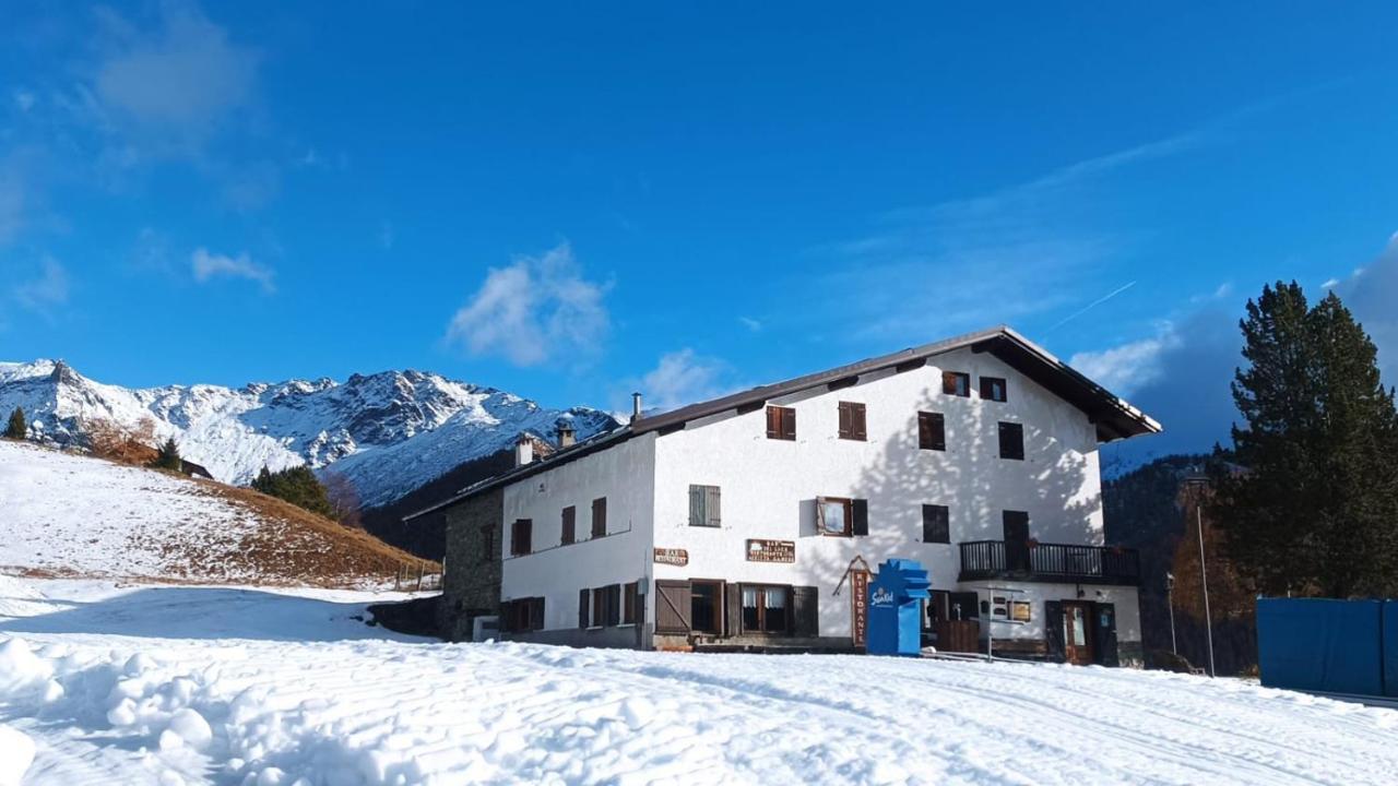 Locanda Ristorante Bar Del Lago Chamois Eksteriør bilde